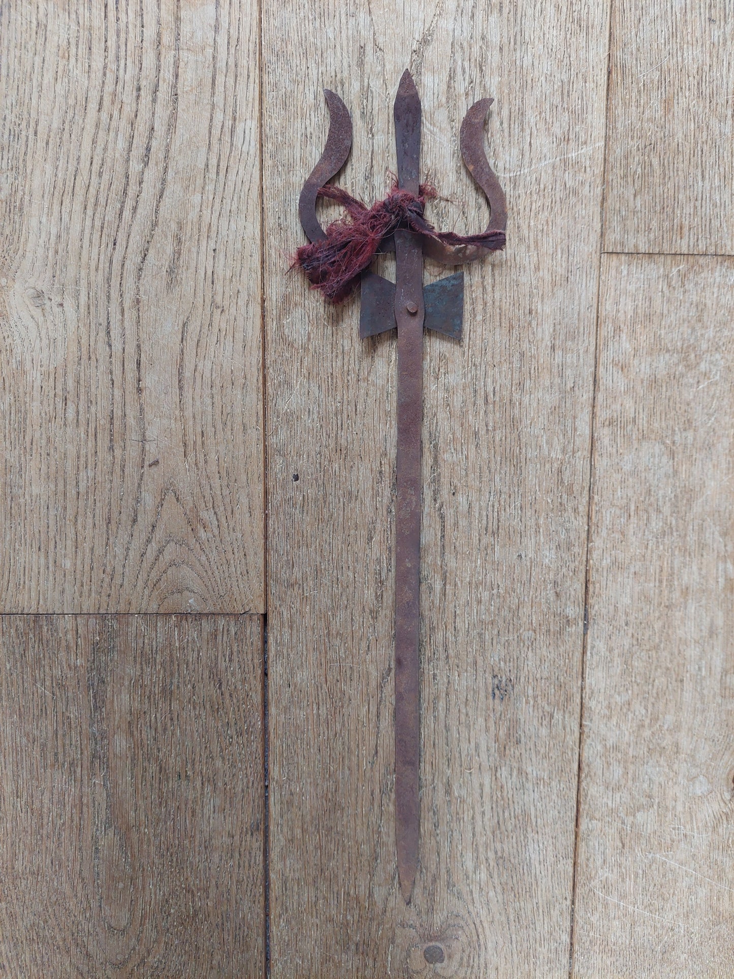 Old Nepalese iron trident 46 cm