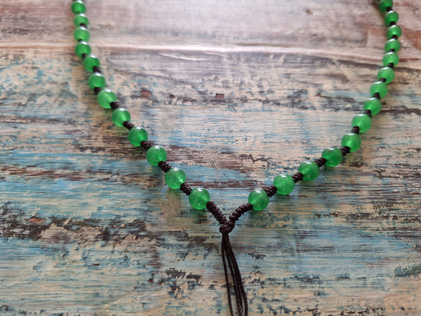 Amulet cord with green jade beads 6 millimeter