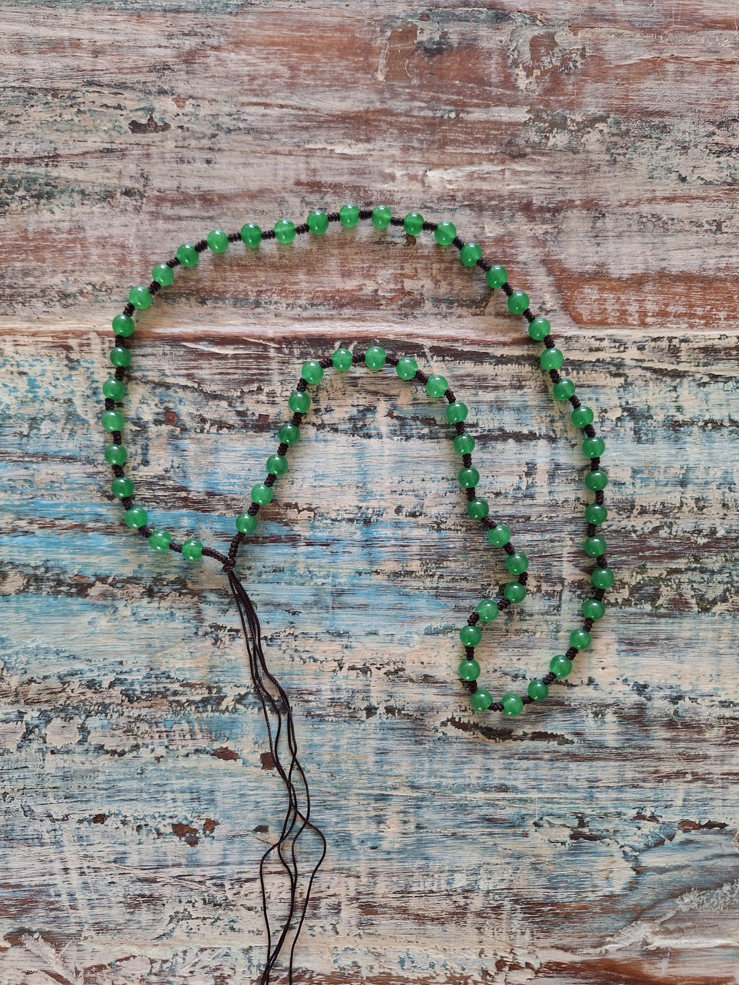 Amulet cord with green jade beads 6 millimeter