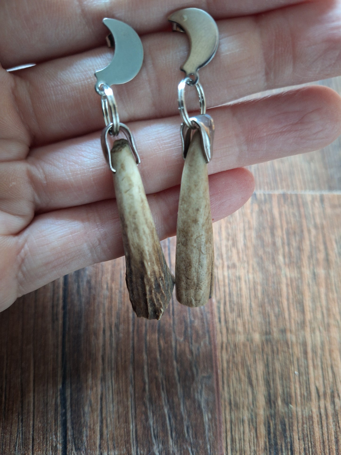 Roe deer antler amulet earrings