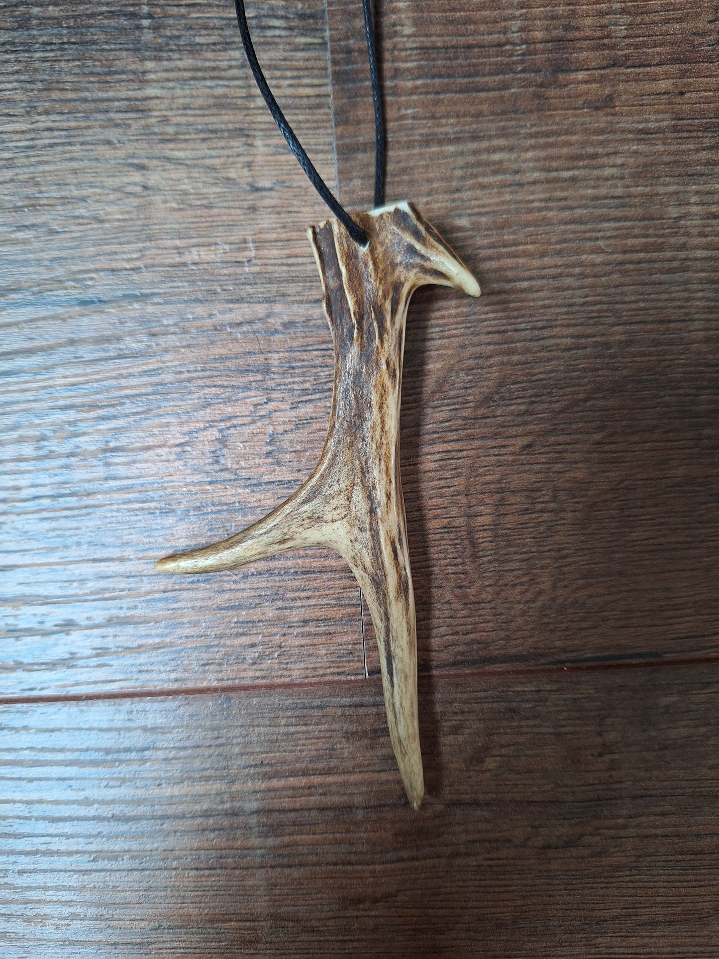 Roe deer antler necklaces