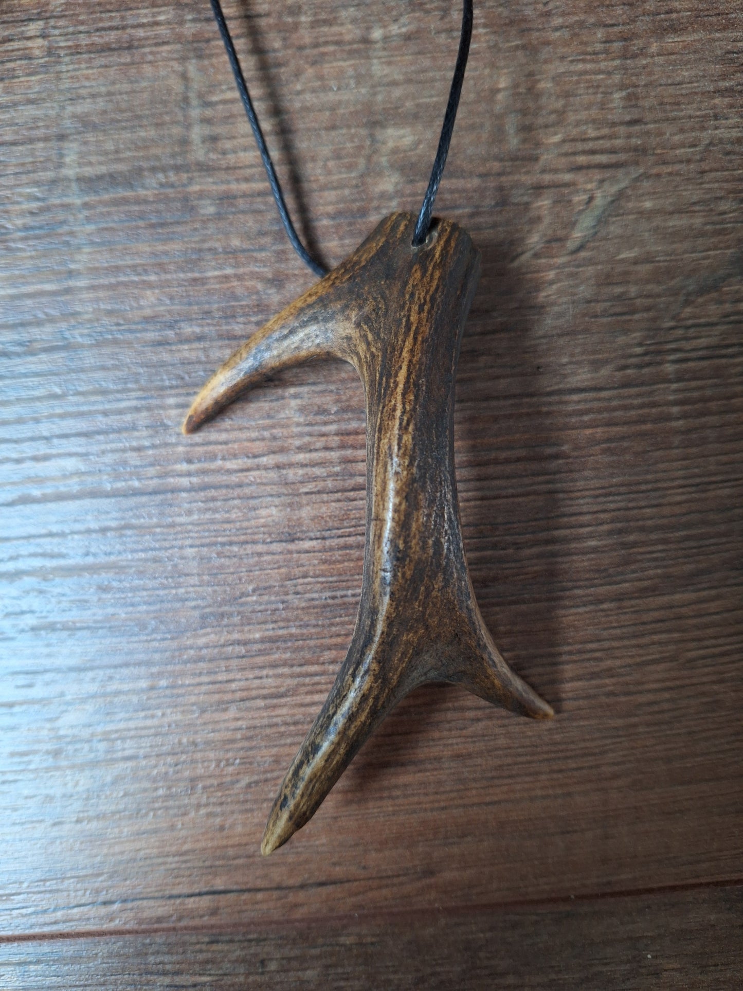 Roe deer antler necklaces