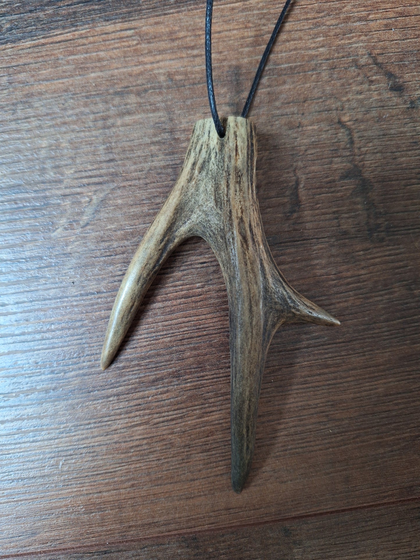 Roe deer antler necklaces