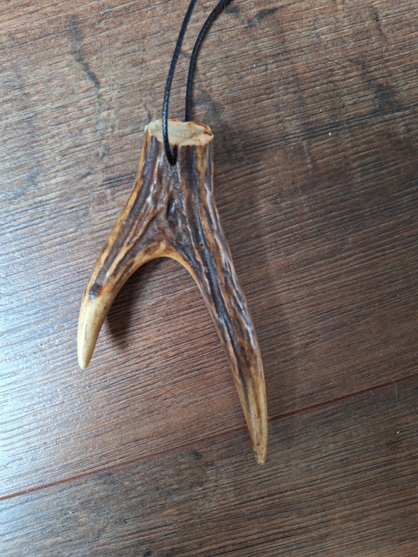 Roe deer antler necklaces