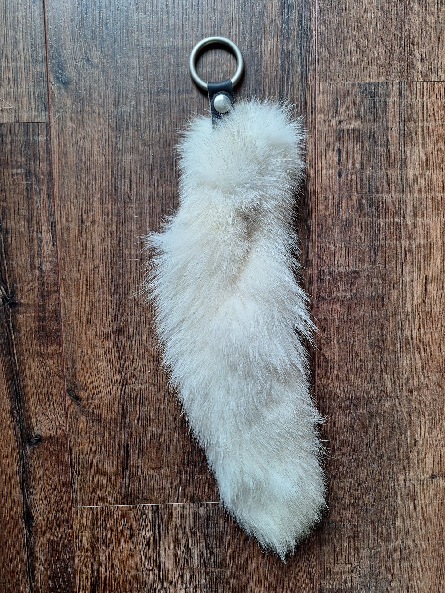 Polar fox tail keychain