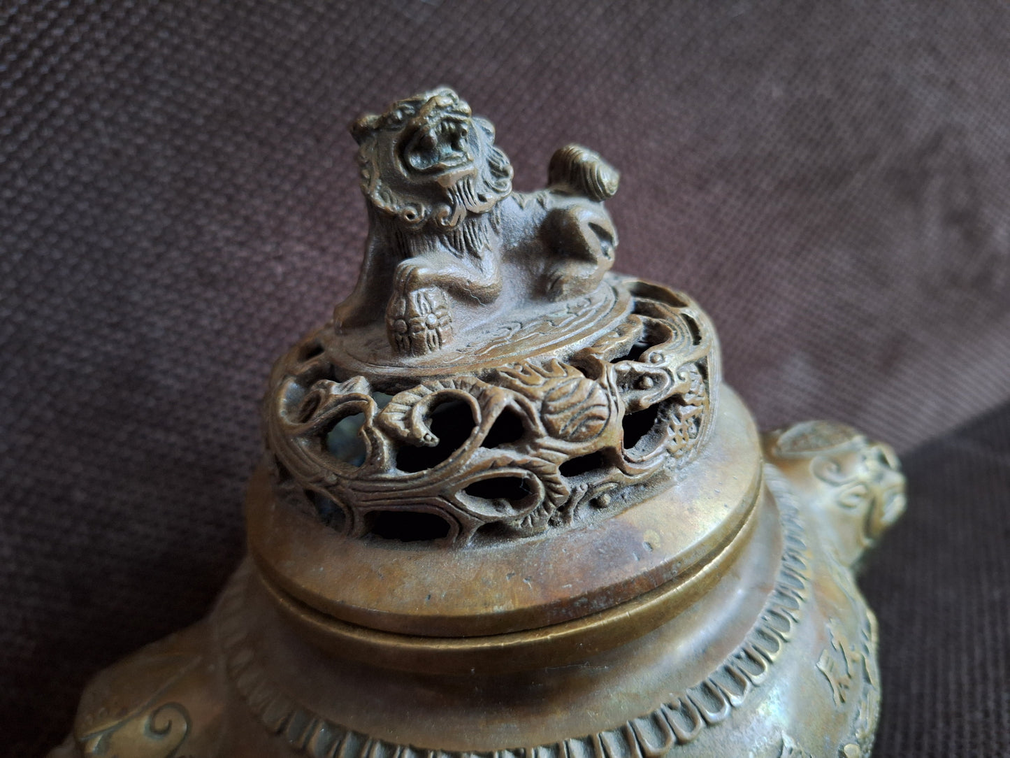 Vintage bronze incense burner Guardian Lion and Zodiac