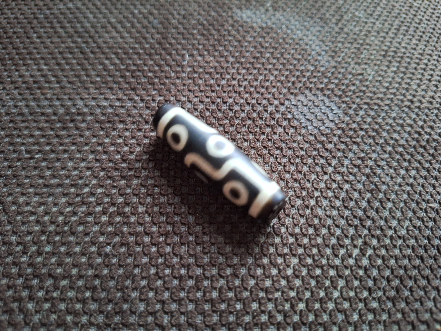 9 eye dzi bead #21