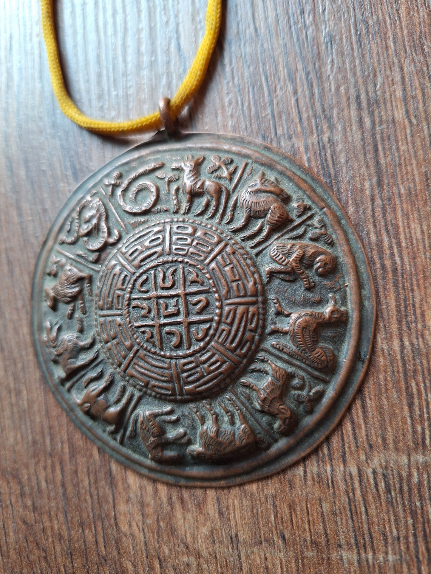 Vintage Nepalese melong Si Pa Ho and Double Dorje 75 millimeters