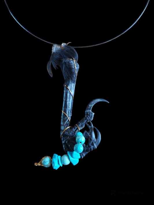 Crow claw and turquoise beads amulet necklace