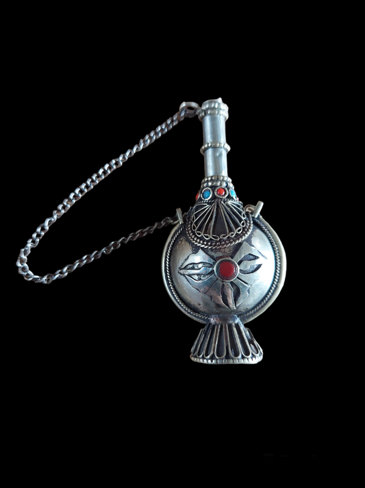Vintage Tibetan silver snuff bottle