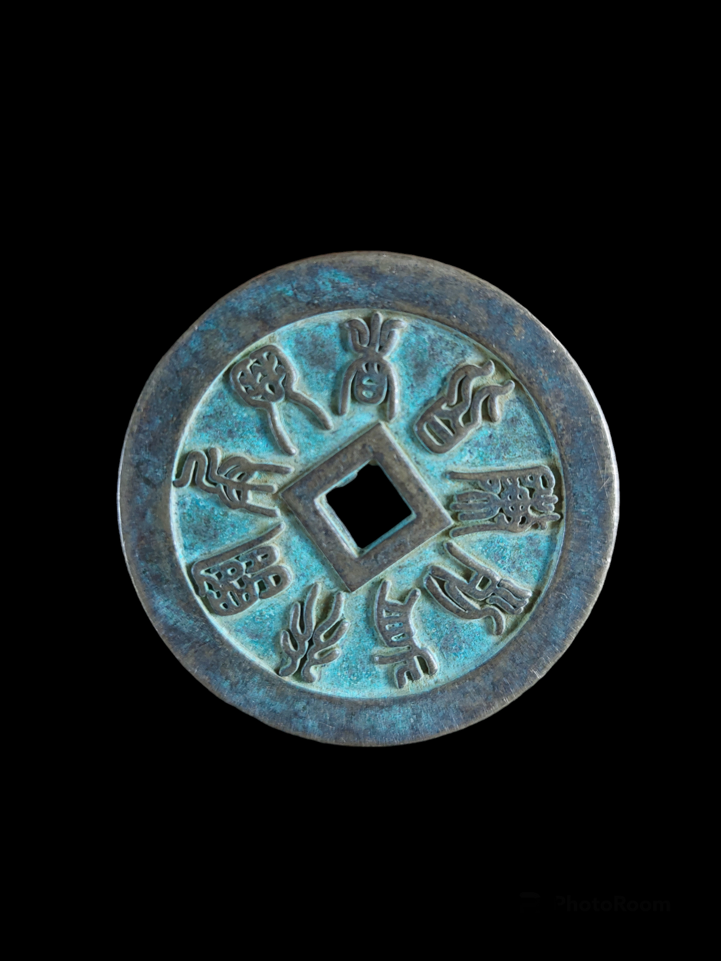 Chinese numismatic charm Trigrams