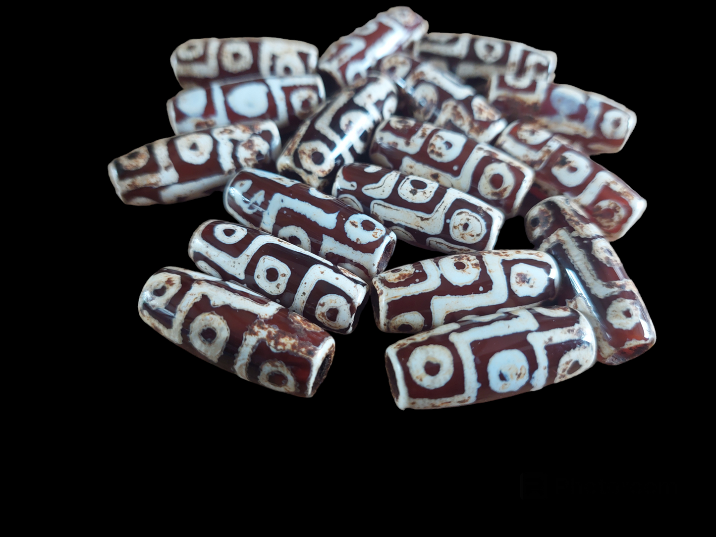 9 eye dzi bead #1