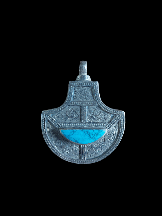 Vintage Kuchi tribal howlite pendant