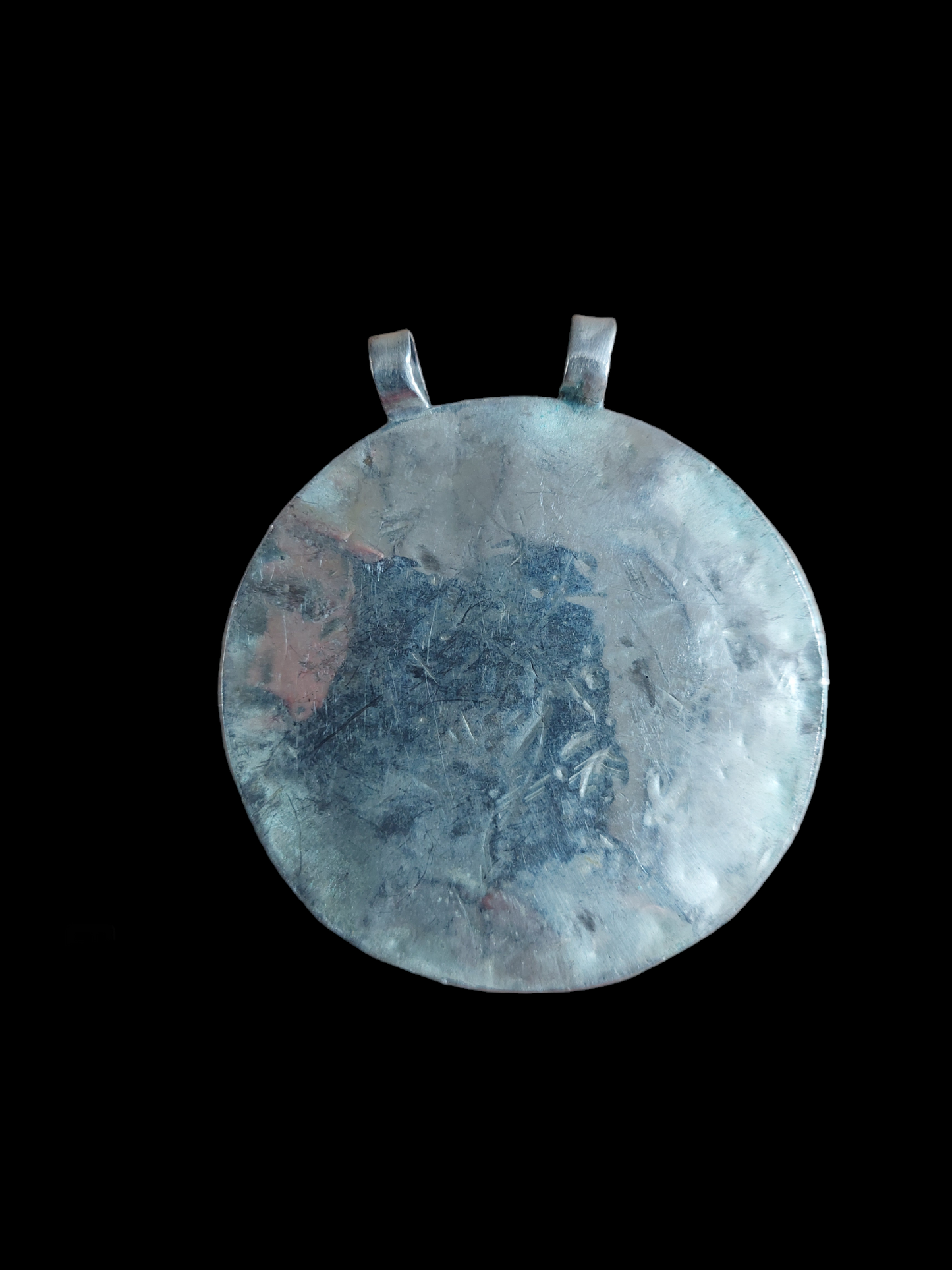Vintage Tibetan silver pendant with howlite, lapis and coral