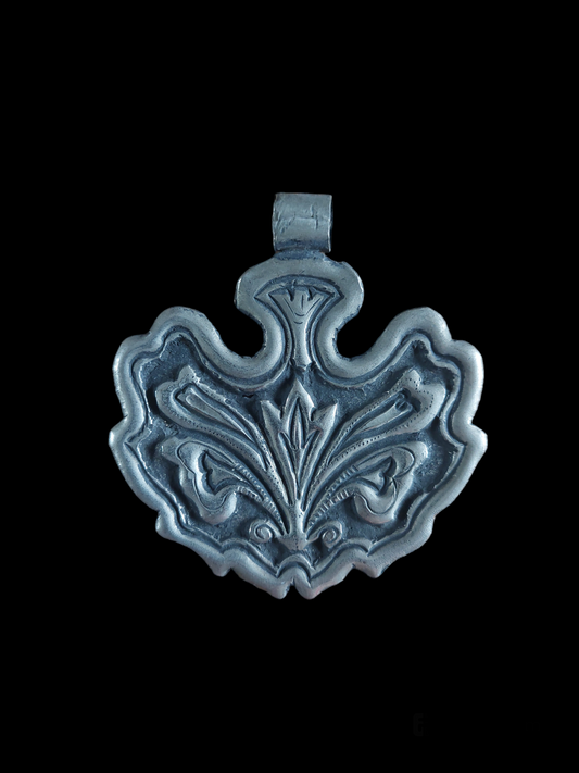 Vintage Tibetan alpaca metal pendant