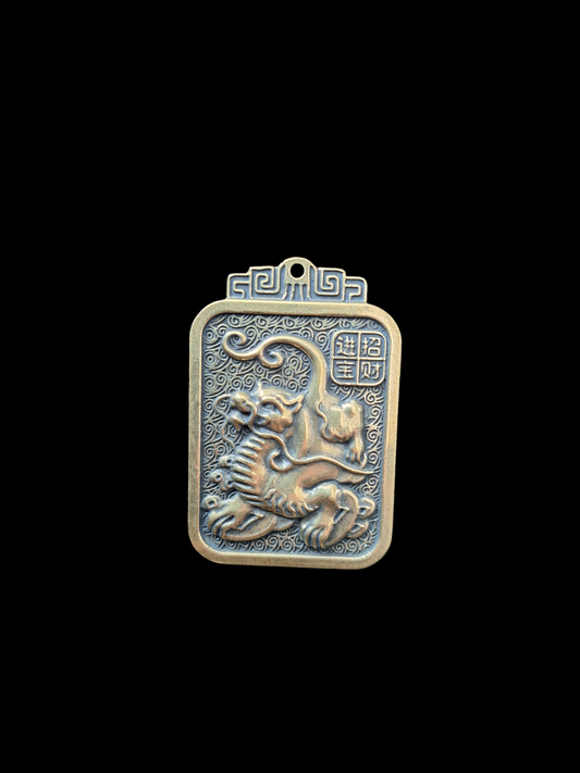 Dragon pendant with Shou symbol