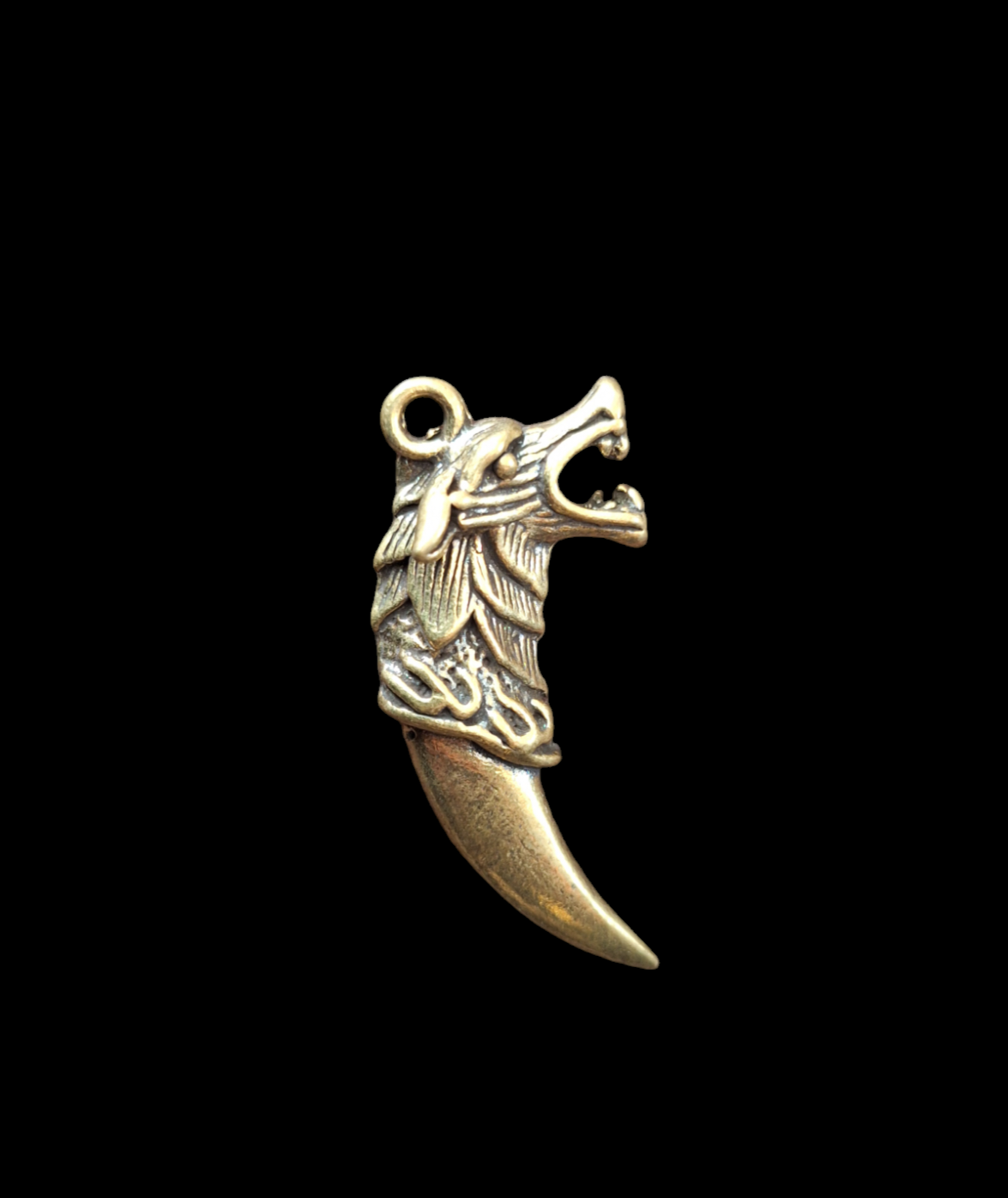 Wolf claw pendant