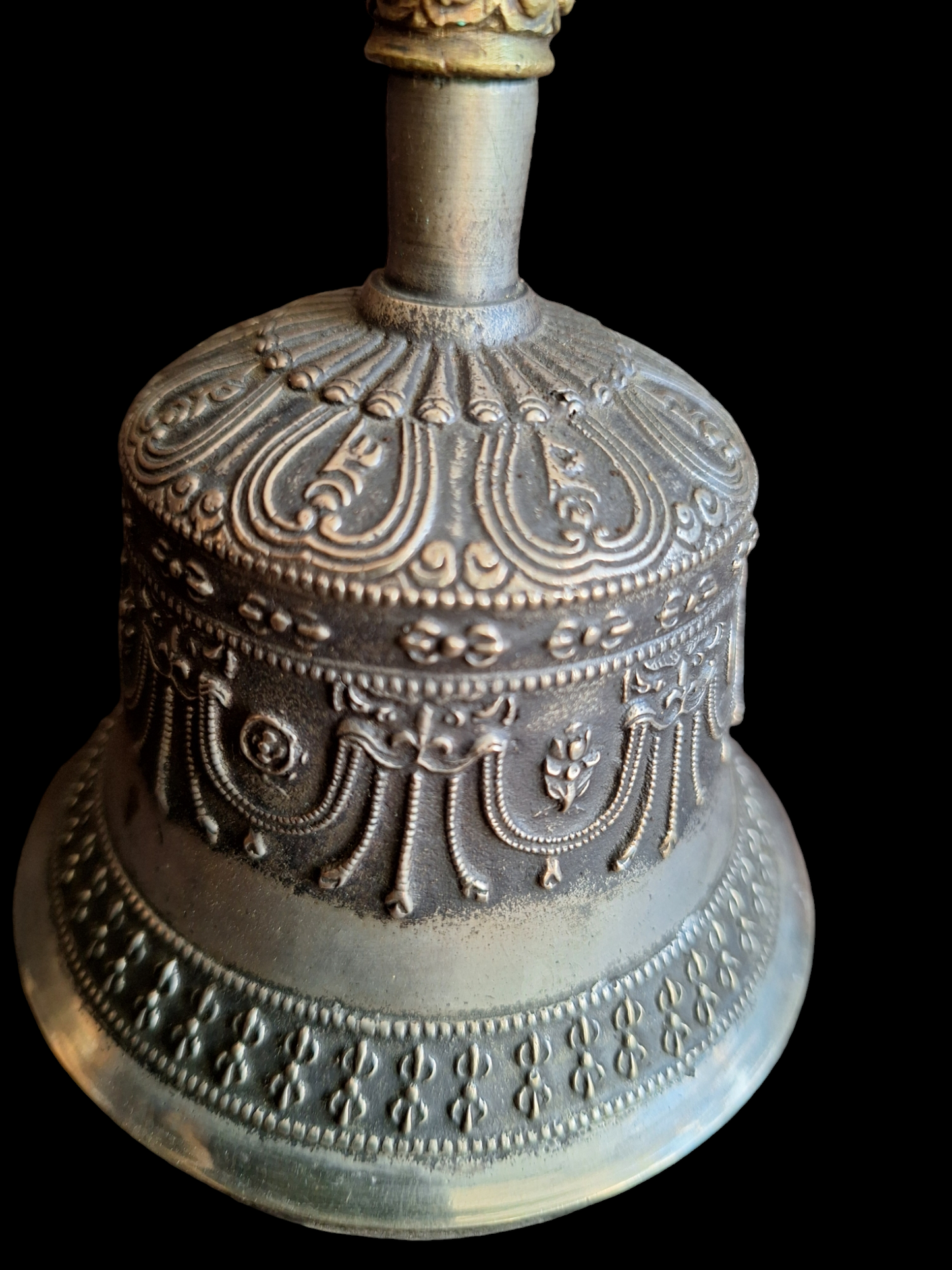 Vintage Tibetan Buddhist bell and dorje set