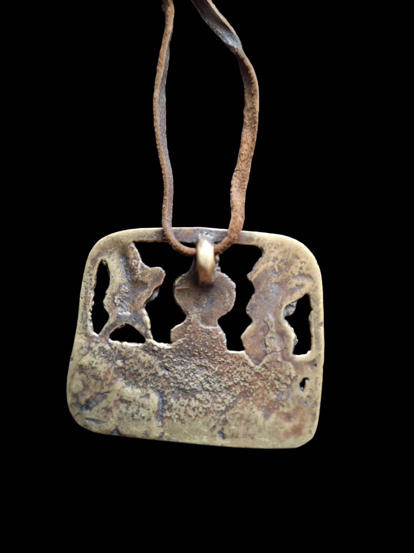 Old bronze thogchag pendant Three Bodhisattva