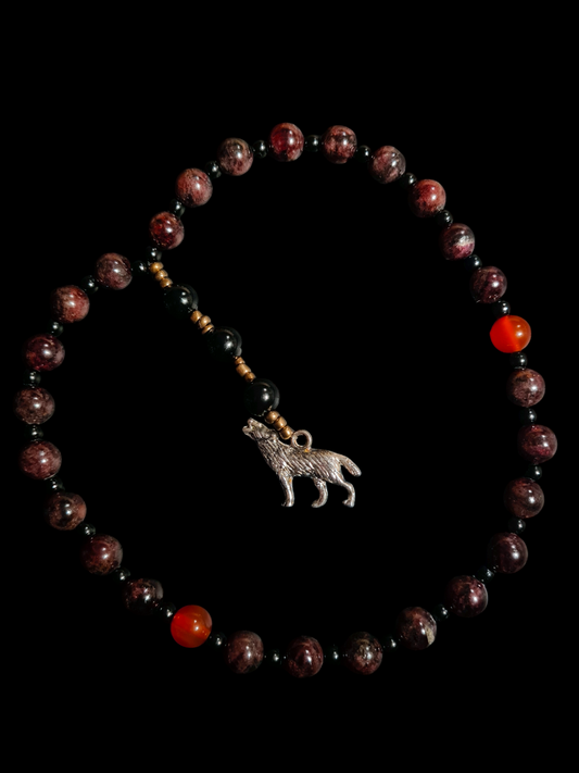 Prayer beads "darkred wolf"