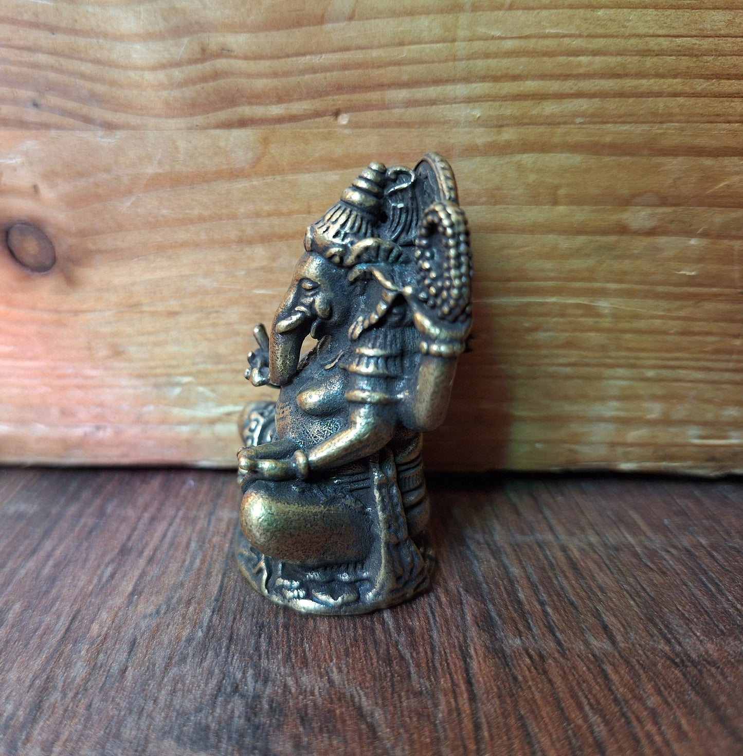 Small bronze Ganesha figurine