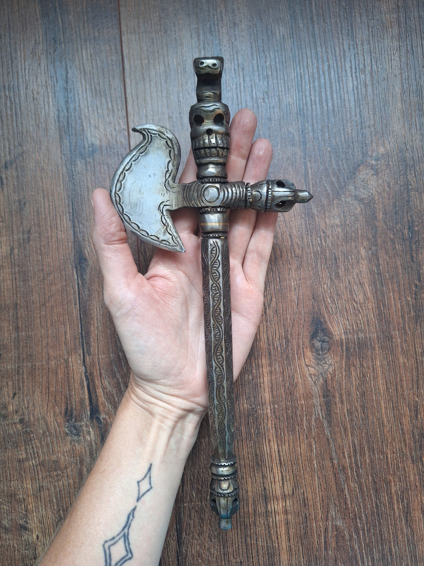Iron khatvanga