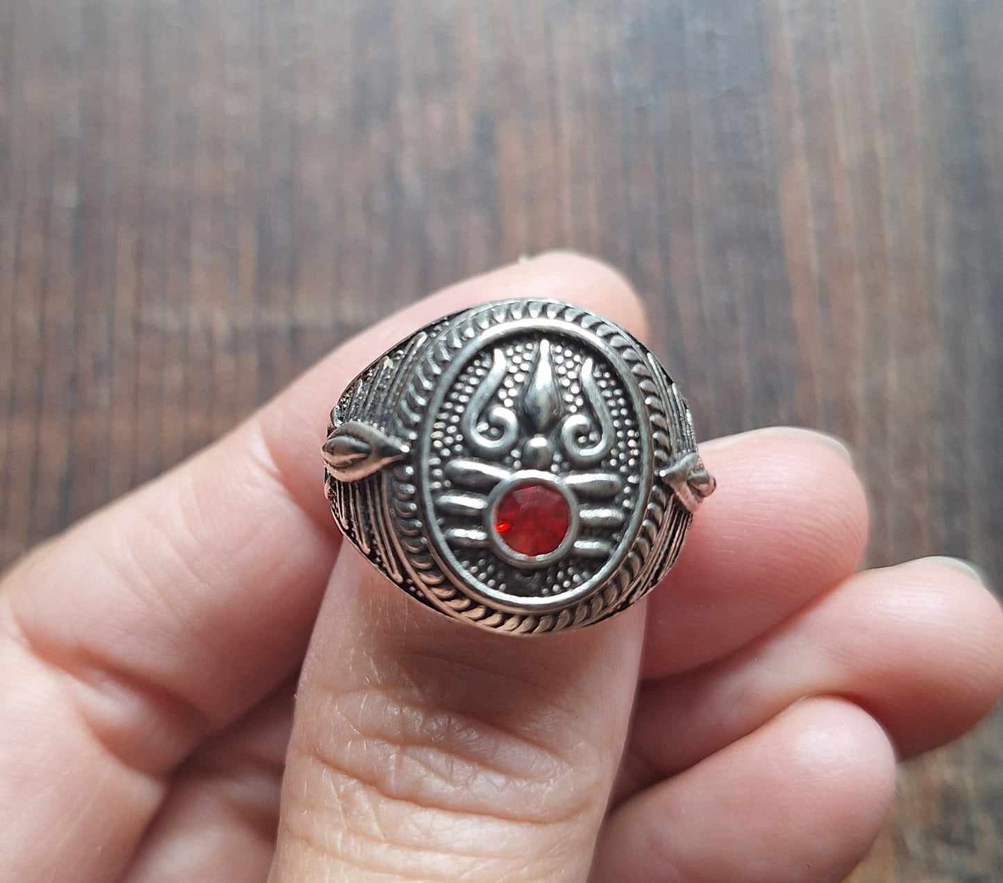 Alpaca metal ring Shiva