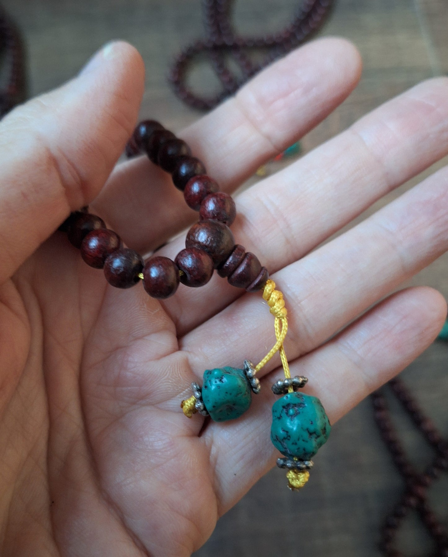 Tibetan rosewood and howlite mala