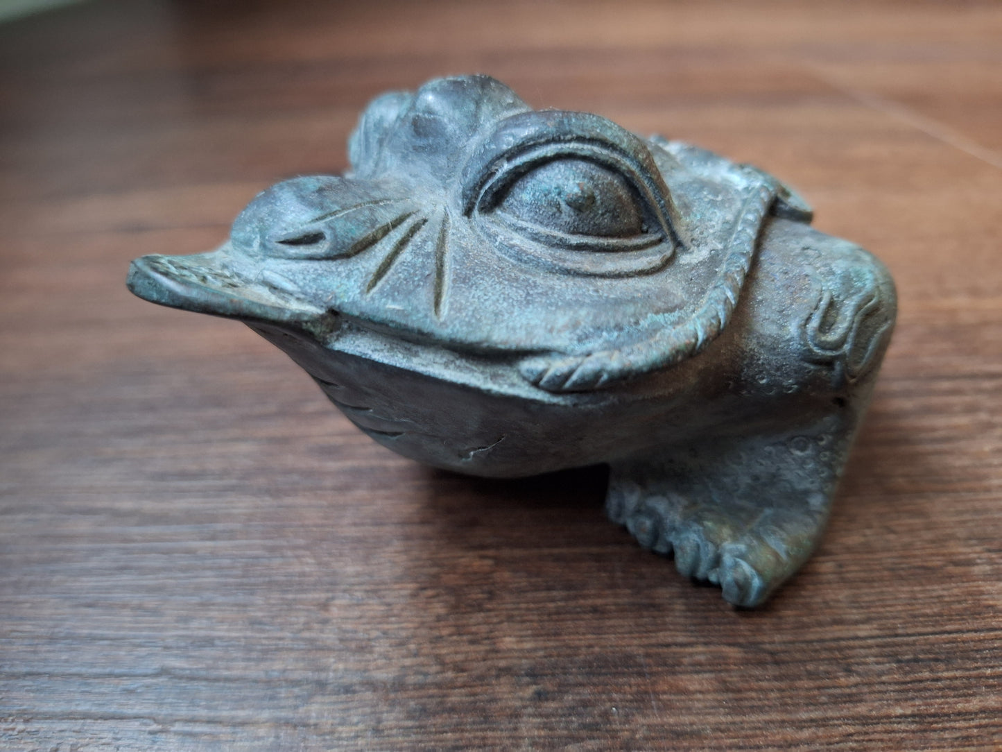 Vintage bronze Money Frog statue