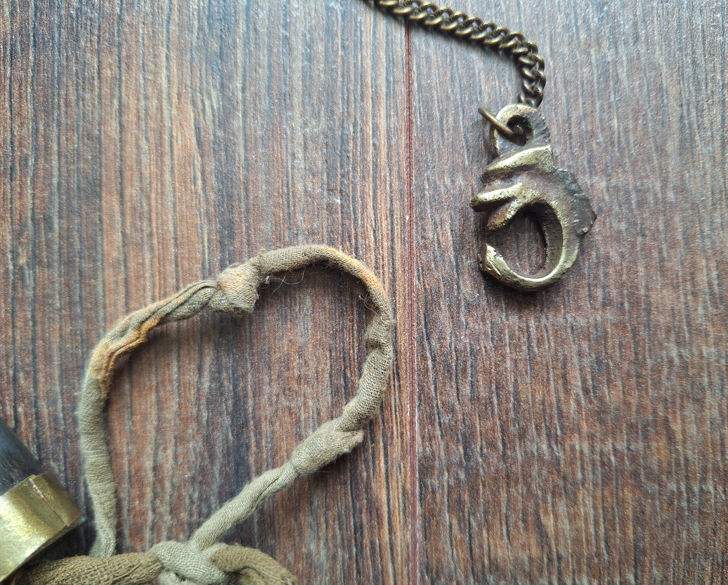 Vintage Indian gazelle horn pendant