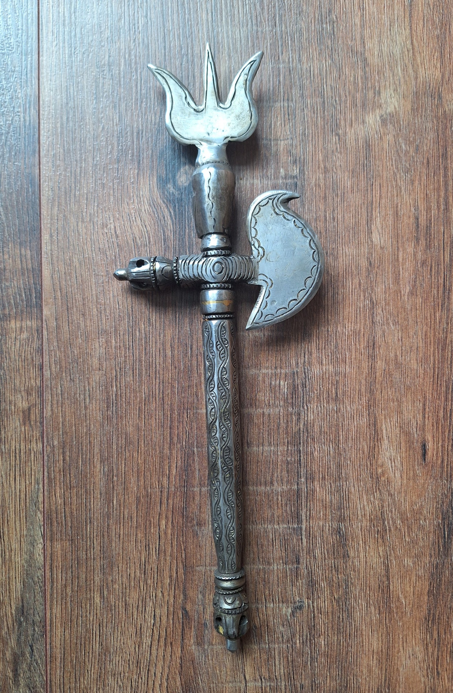 Iron khatvanga