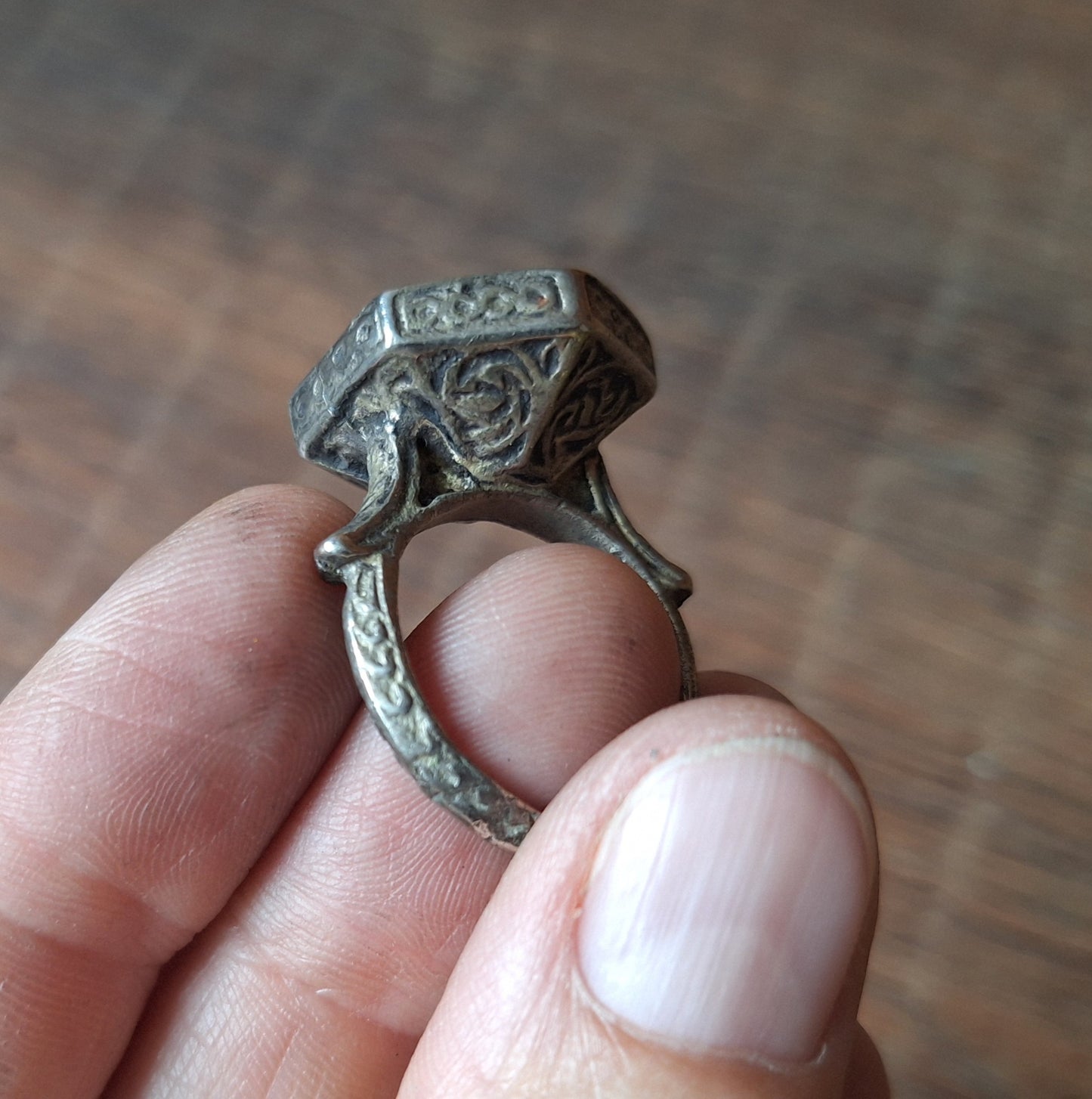 Vintage Kuchi tribal ring with lapis lazuli