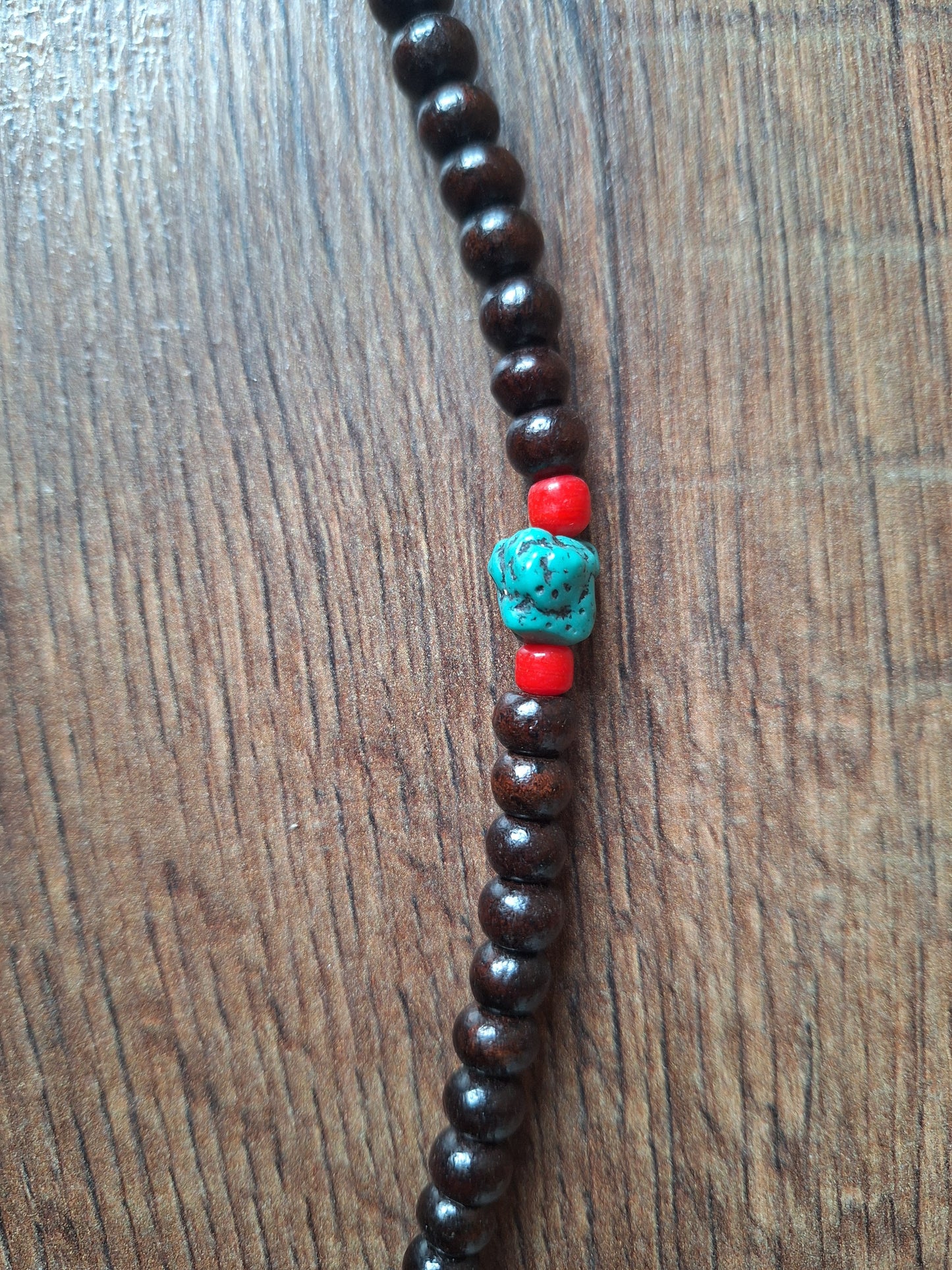 Tibetan rosewood and howlite mala