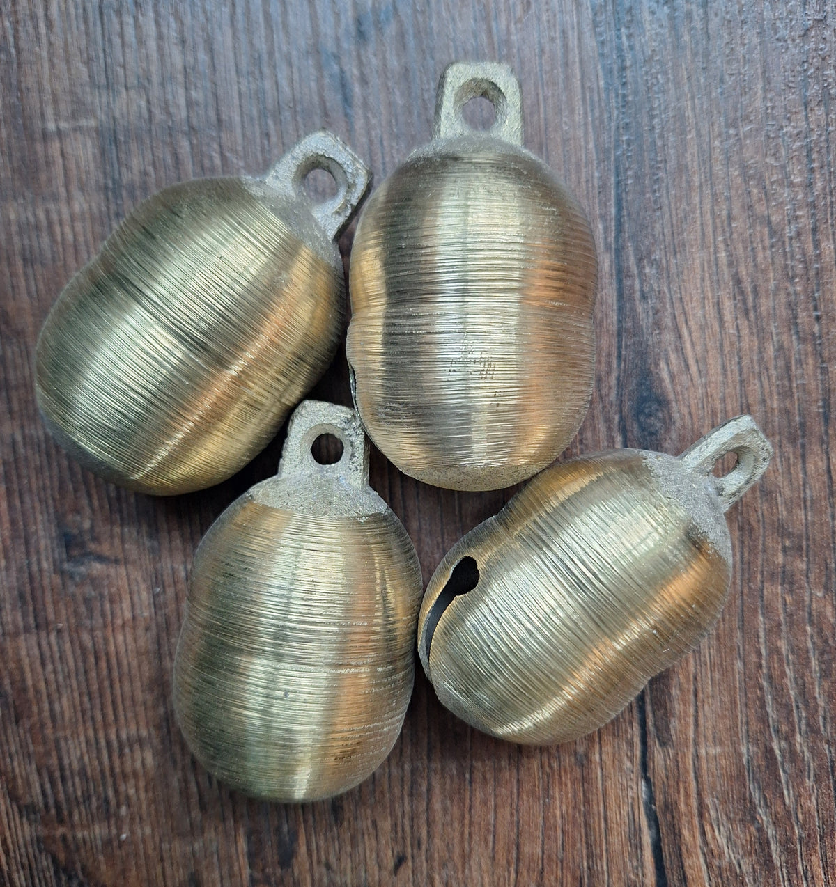 Bell corrugated brass 60 millimeter