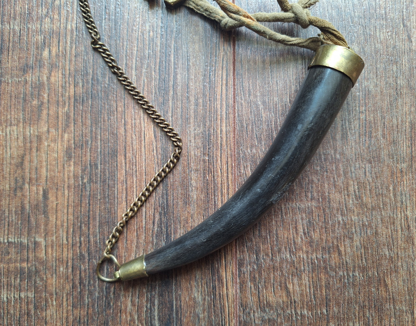 Vintage Indian gazelle horn pendant