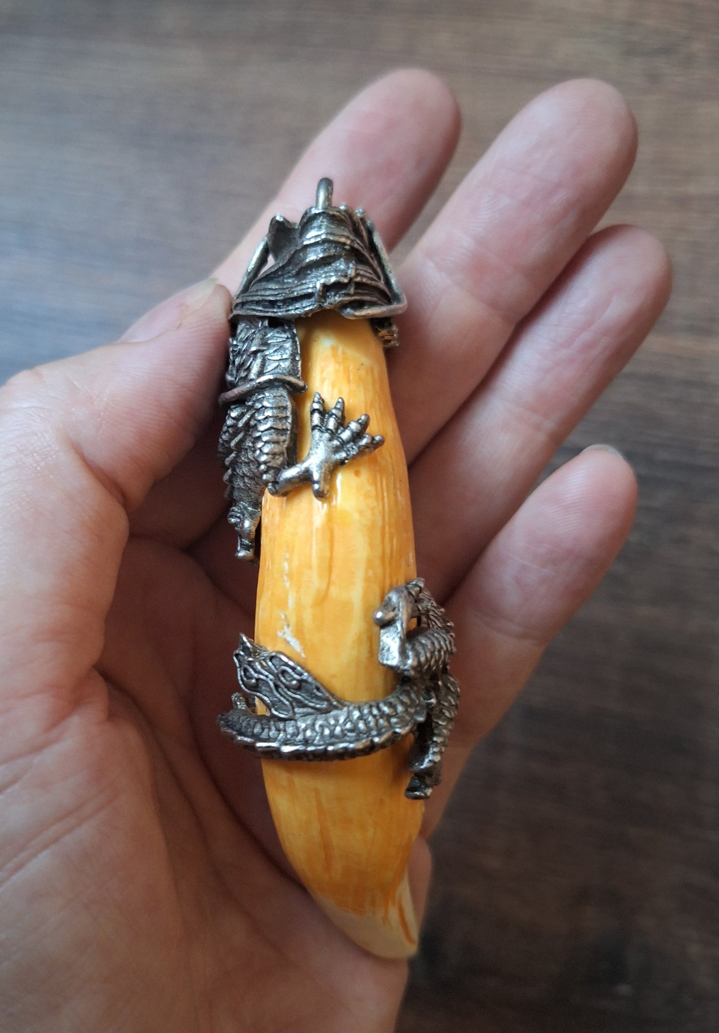 Vintage resin tiger tooth pendant