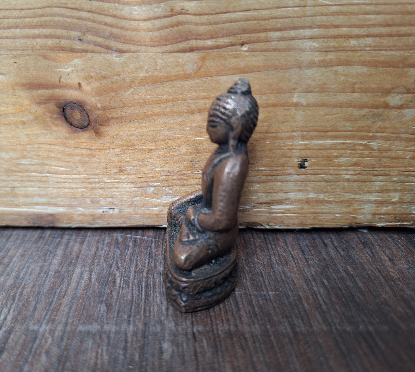 Old small bronze Shakyamuni Buddha figurine