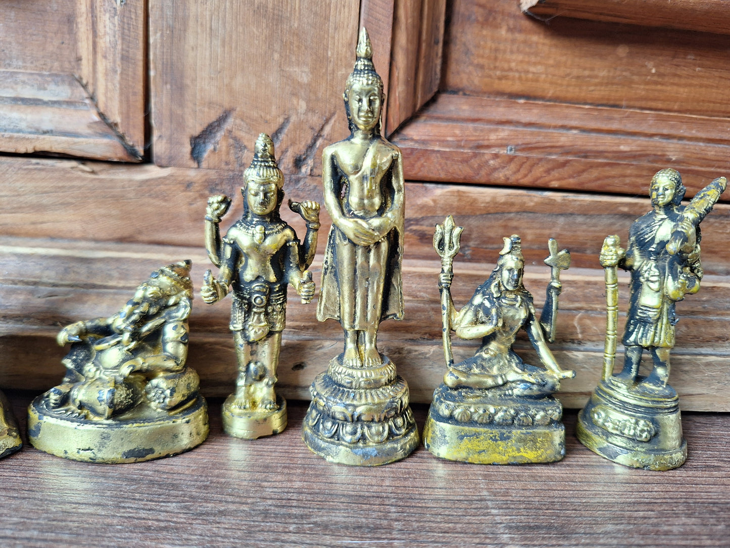 Small Buddhist/Hindu figurines, set of 8, B-quality