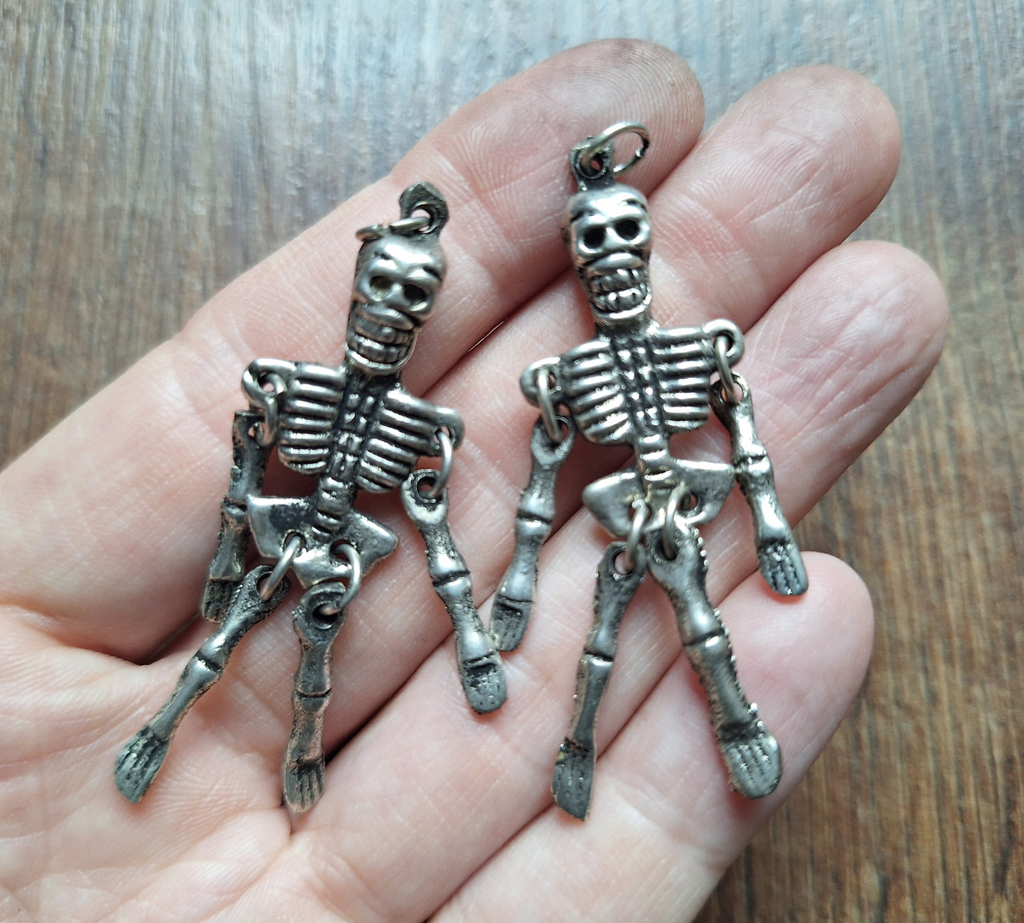 White metal pendant Skeleton