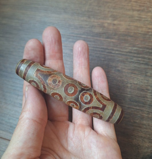 21 eye altar dzi bead #4