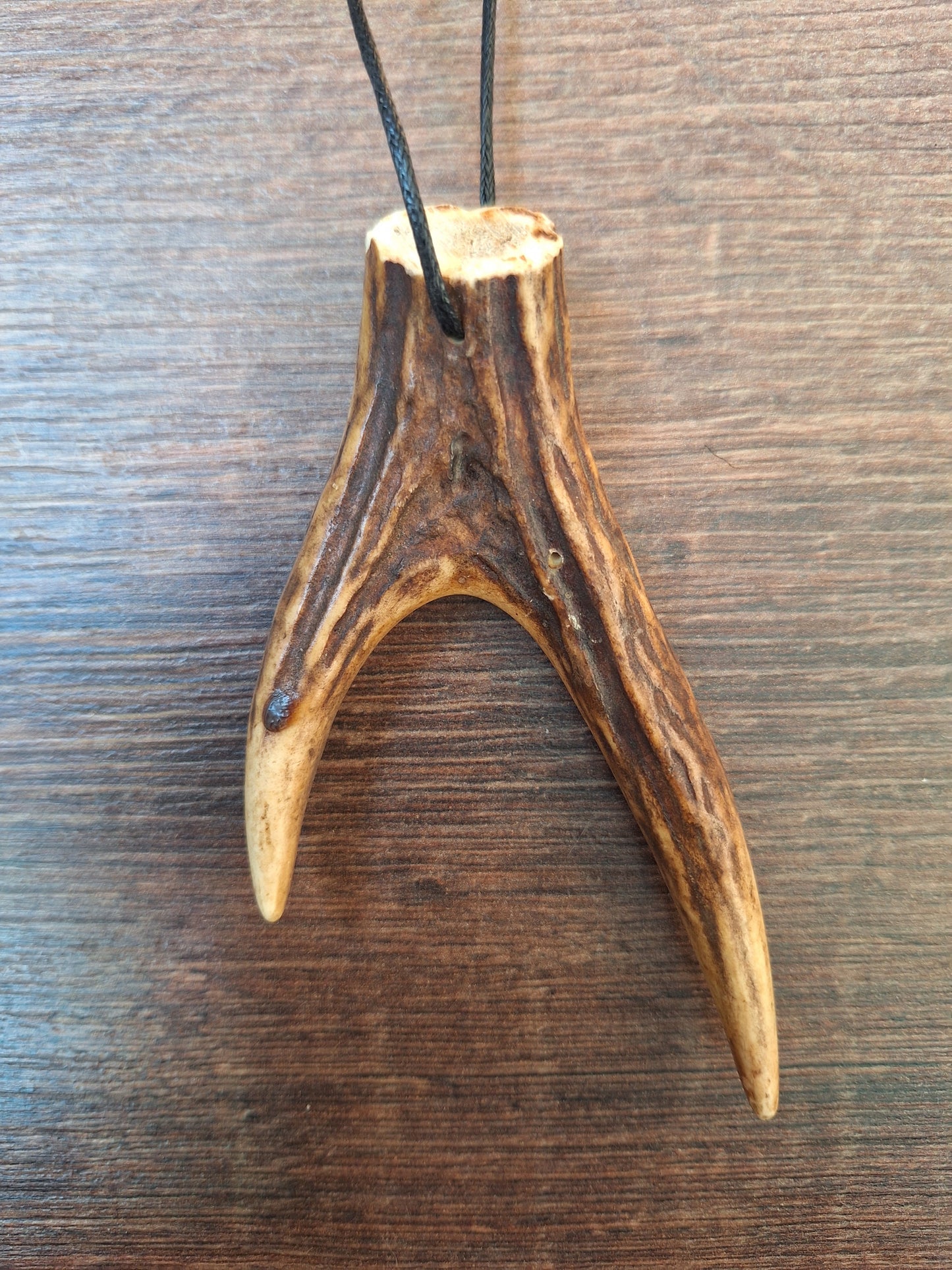 Roe deer antler necklaces