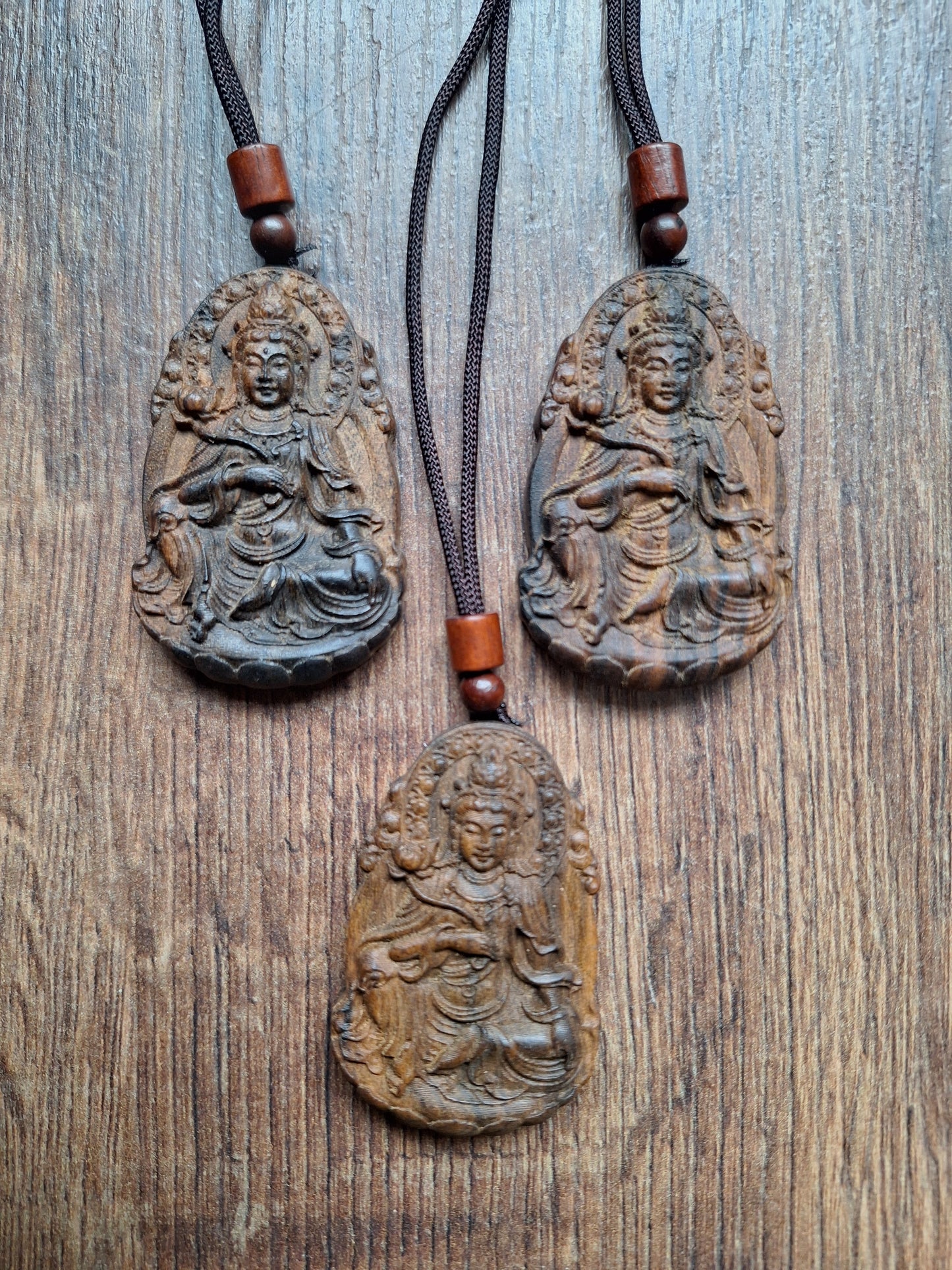 Necklace with wooden pendant Green Tara