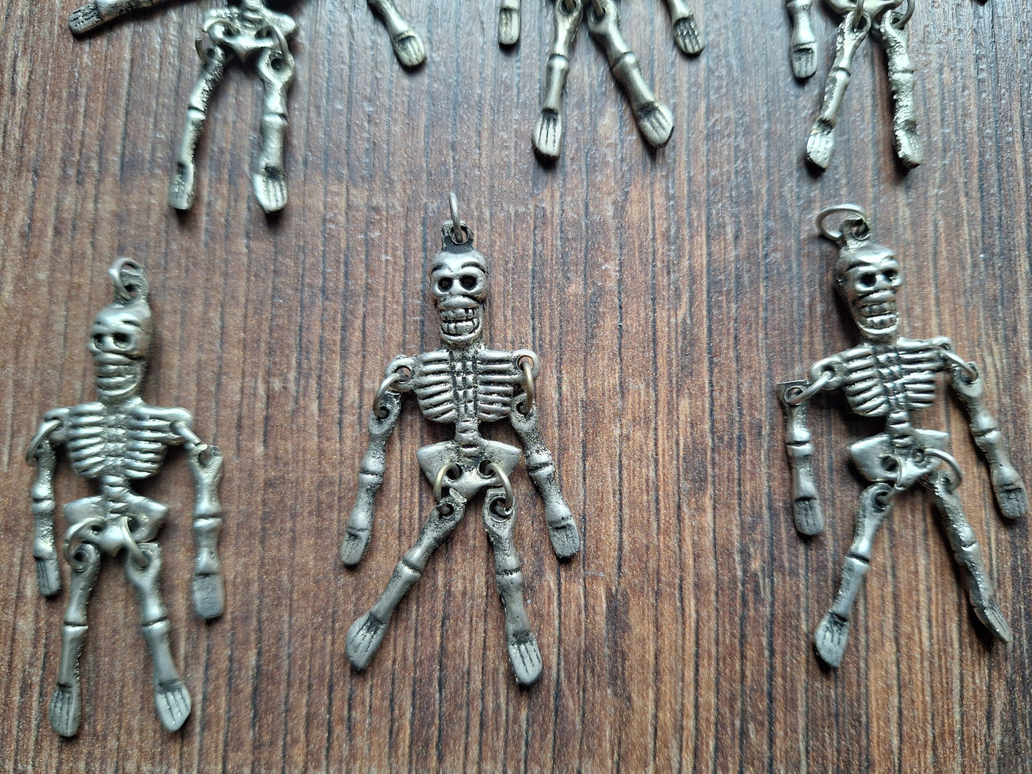 White metal pendant Skeleton