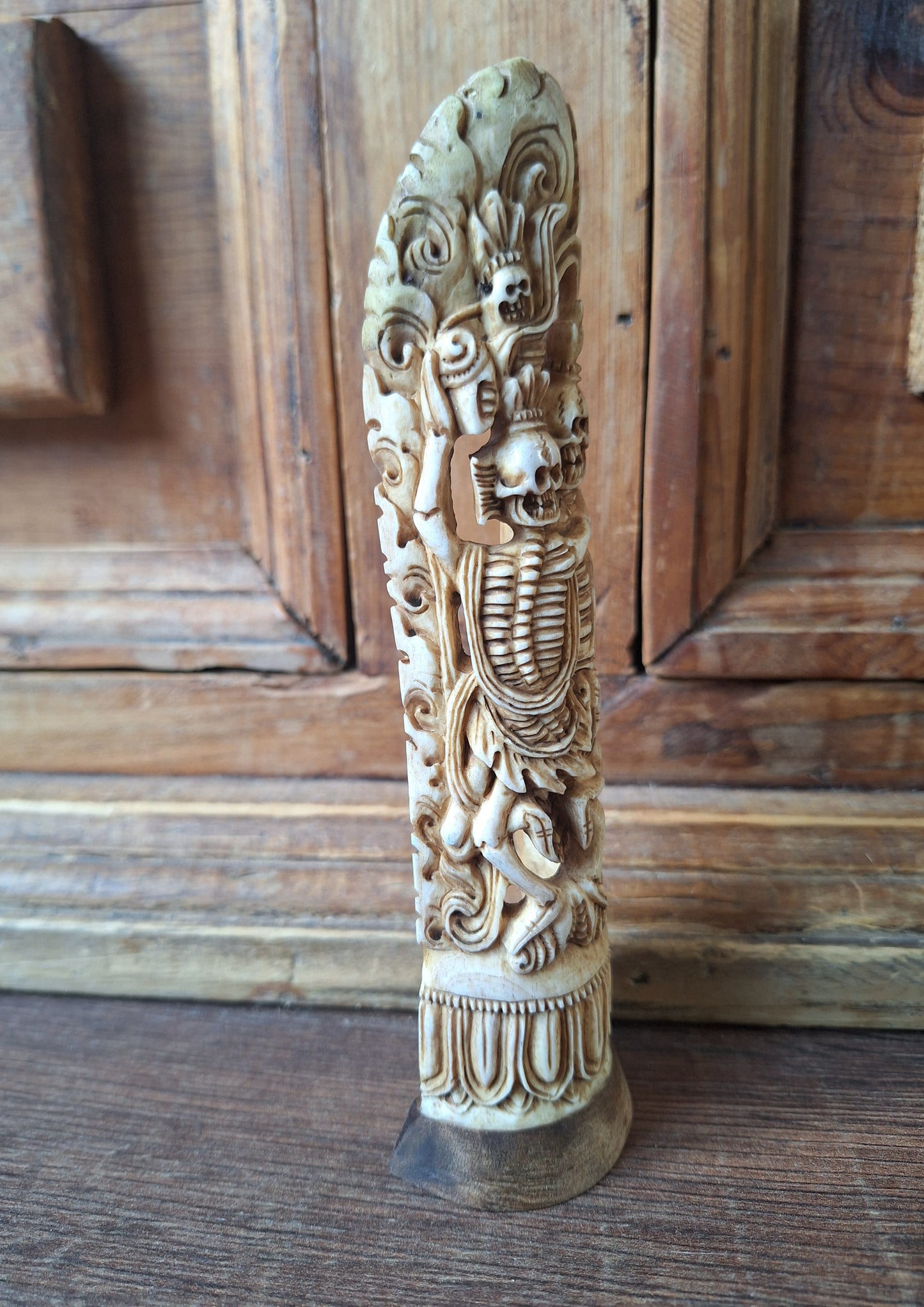 Bone carving Citipati