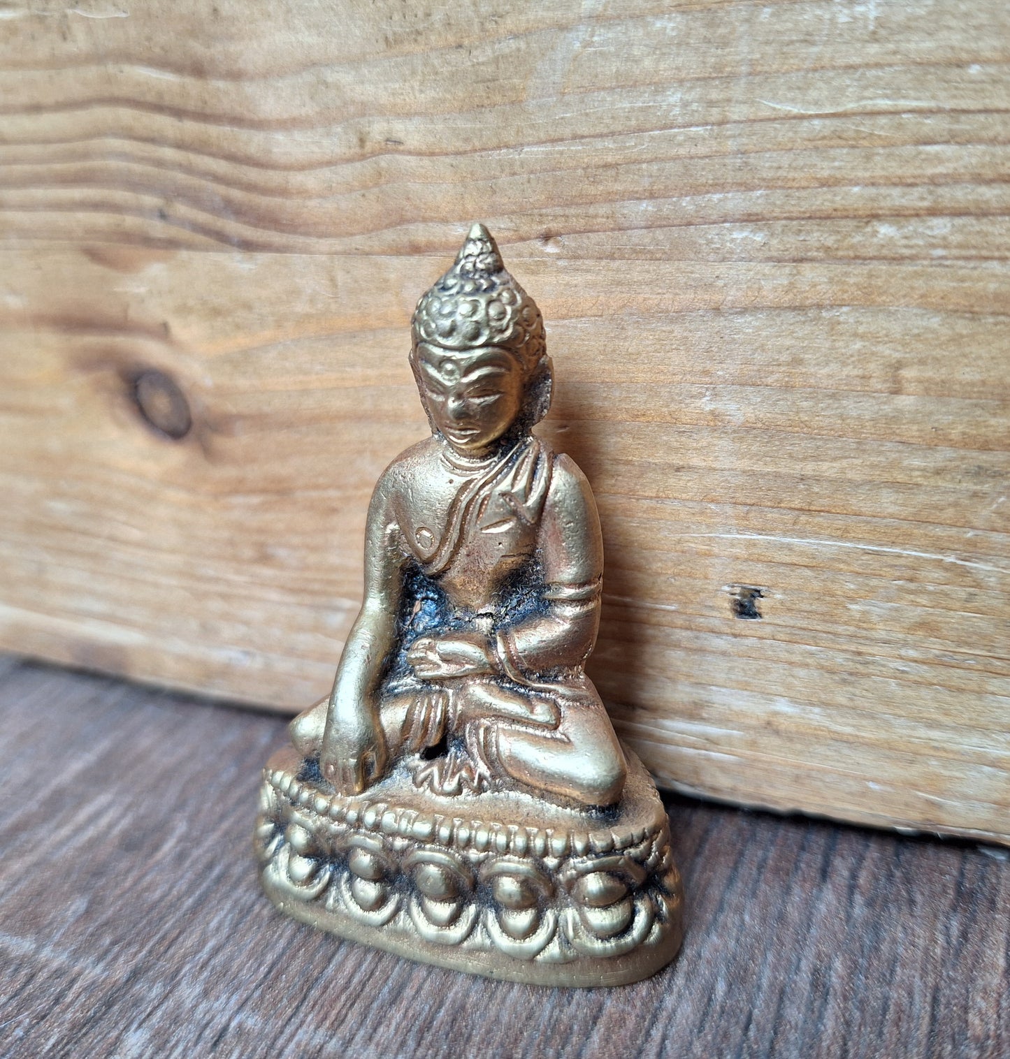 Vintage small Shakyamuni Buddha figurine