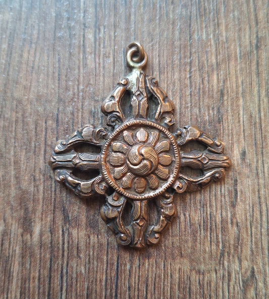 Red copper pendant Double Dorje