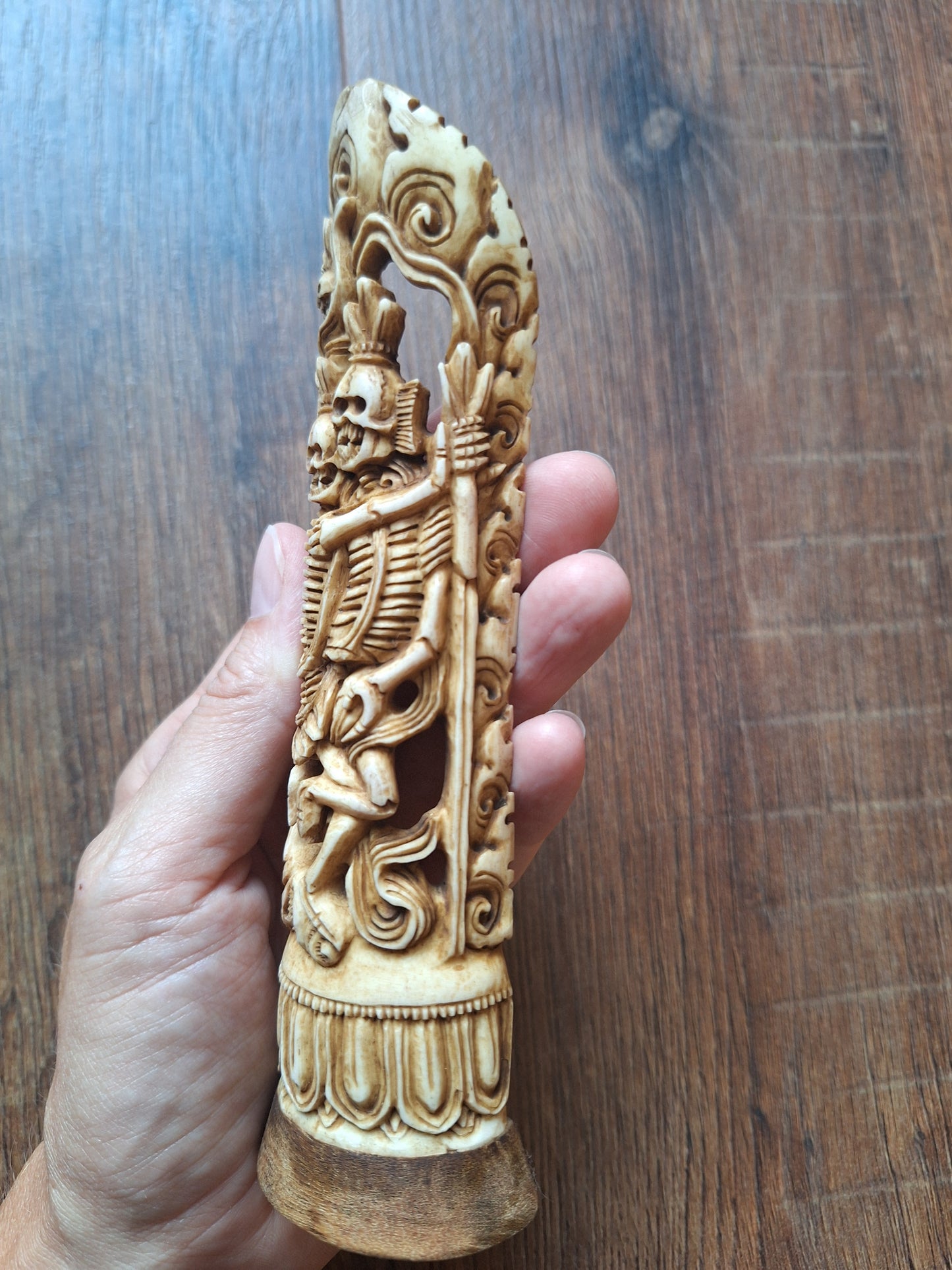 Bone carving Citipati