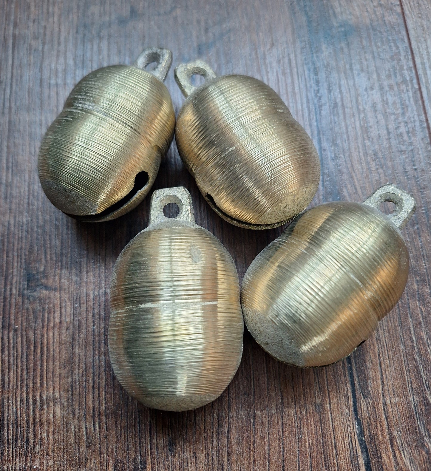 Bell corrugated brass 60 millimeter