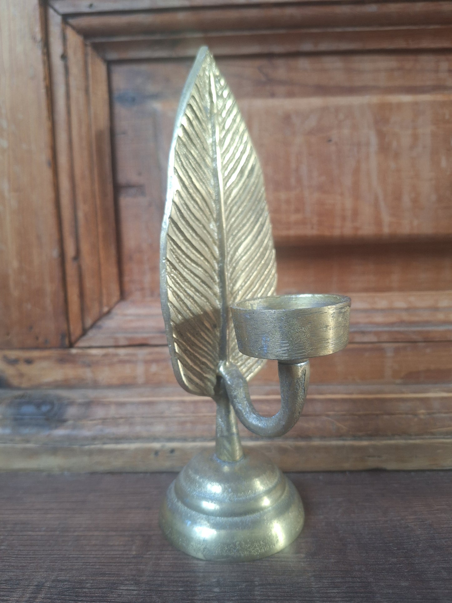Brass candle holder Leaf