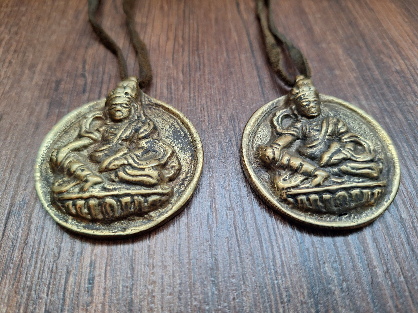 Vintage Nepalese melong Dzambala and Si Pa Ho 46 millimeters